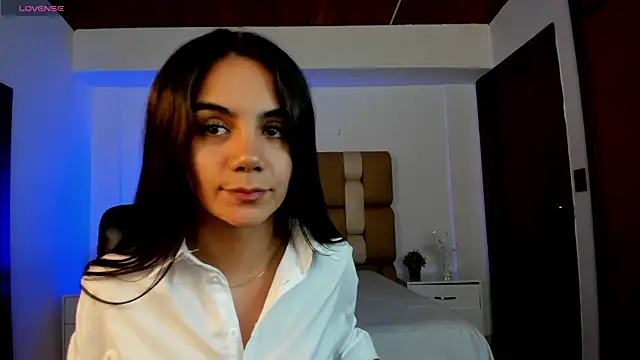 martina mancini online show from March 8, 2025, 7:31 pm