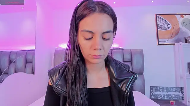 Snapshot of martina_mancini chatting on September 23, 2025, 12:30 pm martina mancini online show from September 23, 2025, 12:30 pm