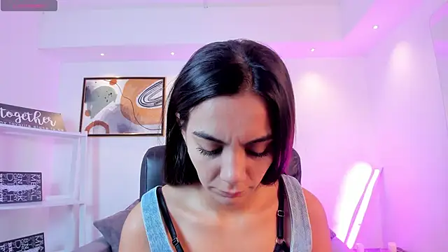 martina mancini online show from June 12, 2026, 12:37 pm