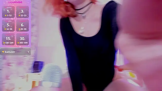 Snapshot of ReneShine chatting on February 8, 2025, 8:32 pm ReneShine online show from February 8, 2025, 8:32 pm