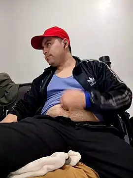 Snapshot of Potro23hotzen chatting on January 8, 2025, 1:53 am Potro23hotzen online show from January 8, 2025, 1:53 am