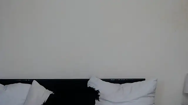 GiseleReine online show from December 9, 2024, 12:51 pm