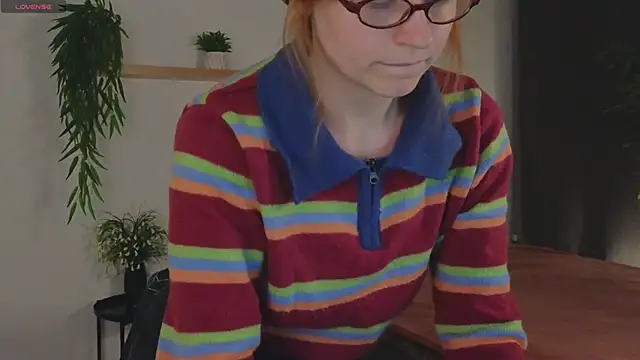 Snapshot of reb_luvng chatting on September 27, 2025, 1:49 pm reb luvng online show from September 27, 2025, 1:49 pm