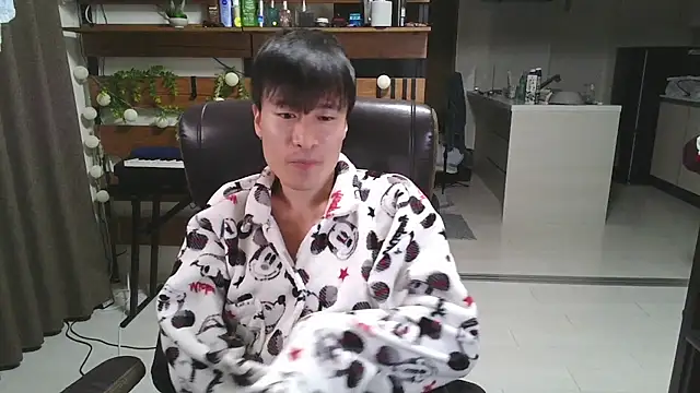 IroManager online show from October 24, 2025, 12:56 pm