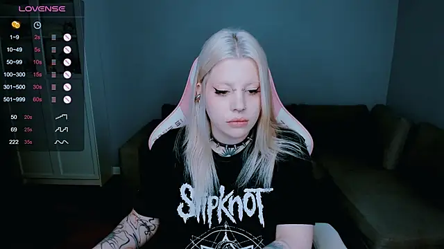   leslie   online show from December 5, 2024, 1:17 pm