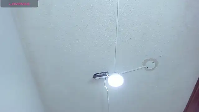 Snapshot of Oriana_Guzman chatting on December 15, 2024, 11:12 am Oriana Guzman online show from December 15, 2024, 11:12 am