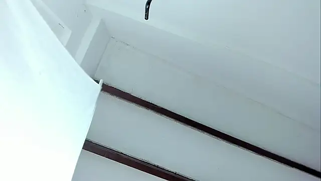 Snapshot of Oriana_Guzman chatting on January 15, 2025, 10:06 am Oriana Guzman online show from January 15, 2025, 10:06 am