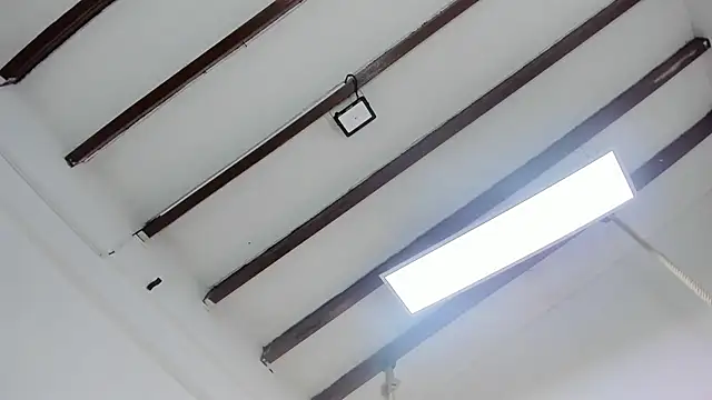 Snapshot of Oriana_Guzman chatting on February 20, 2025, 7:08 pm Oriana Guzman online show from February 20, 2025, 7:08 pm