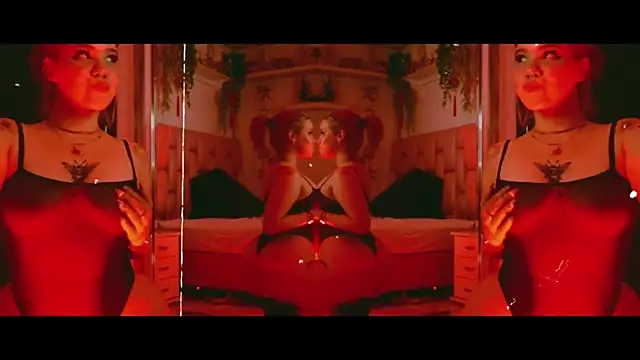 albaismynameX online show from October 4, 2025, 12:14 pm