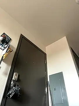 Snapshot of SexyB214 chatting on November 3, 2025, 8:32 pm SexyB214 online show from November 3, 2025, 8:32 pm