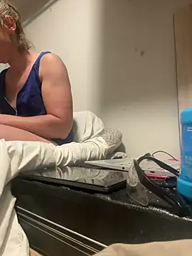 SexyB214 online show from June 24, 2026, 2:32 am