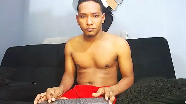 Snapshot of Grandeygruesa1 chatting on October 26, 2025, 8:37 pm Grandeygruesa1 online show from October 26, 2025, 8:37 pm