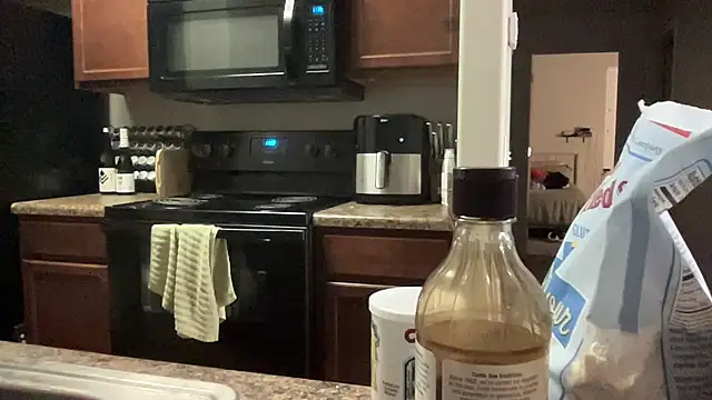 NatalieKneals online show from January 2, 2025, 6:40 am