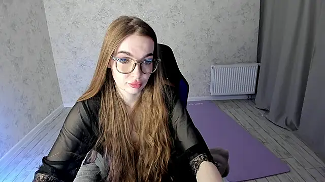 Snapshot of LissaCain chatting on February 27, 2025, 2:21 am LissaCain online show from February 27, 2025, 2:21 am