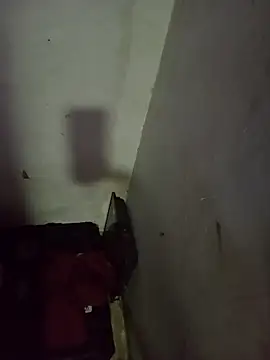 Snapshot of AlanDickson chatting on October 22, 2025, 12:22 am AlanDickson online show from October 22, 2025, 12:22 am