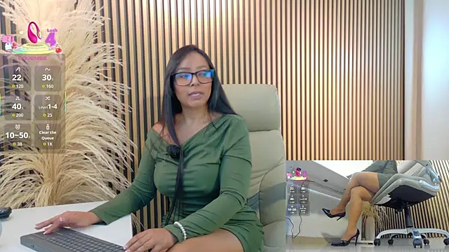 lulu 072 online show from November 25, 2025, 12:10 am