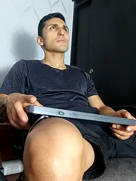 Marck Muscle online show from March 7, 2025, 1:09 am