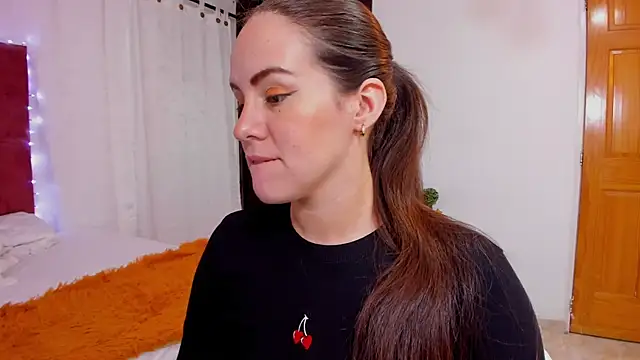 AURORA FRANKLIN online show from January 9, 2025, 1:13 pm