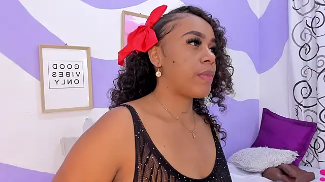 MONAAXXX  online show from January 25, 2025, 12:47 pm