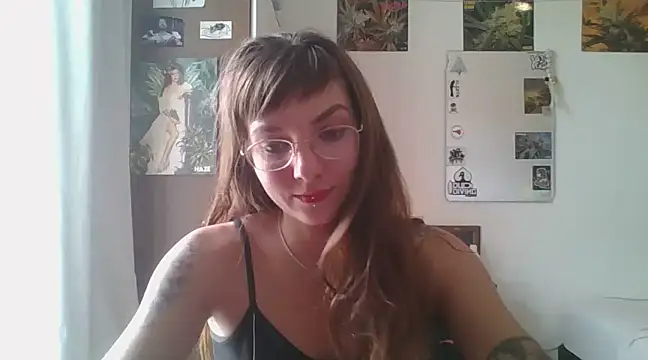 SweetyBabyDemon online show from December 6, 2024, 1:11 pm