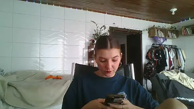 Snapshot of SweetyBabyDemon chatting on September 16, 2025, 1:45 pm SweetyBabyDemon online show from September 16, 2025, 1:45 pm