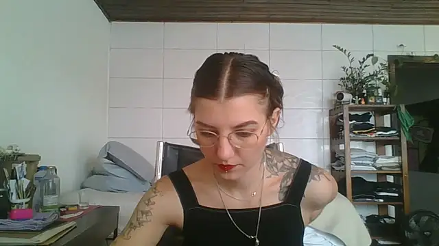 Snapshot of SweetyBabyDemon chatting on September 19, 2025, 12:28 pm SweetyBabyDemon online show from September 19, 2025, 12:28 pm