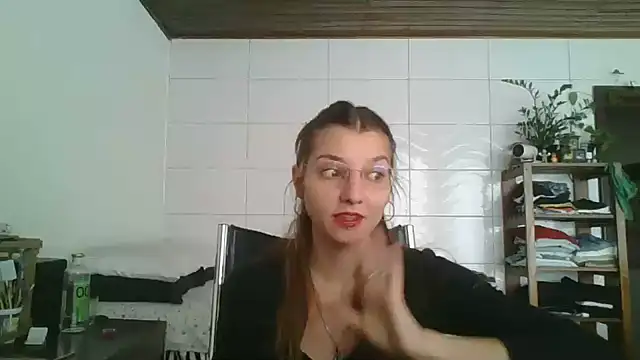 Snapshot of SweetyBabyDemon chatting on September 27, 2025, 2:33 pm SweetyBabyDemon online show from September 27, 2025, 2:33 pm