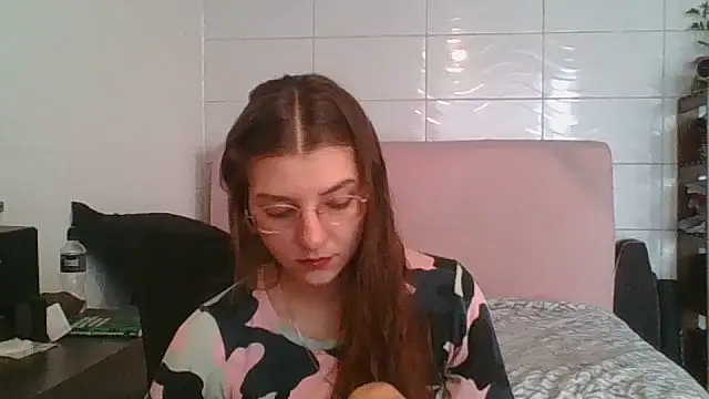 Snapshot of SweetyBabyDemon chatting on October 6, 2025, 2:14 pm SweetyBabyDemon online show from October 6, 2025, 2:14 pm