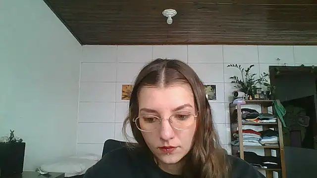 Snapshot of SweetyBabyDemon chatting on October 9, 2025, 1:42 pm SweetyBabyDemon online show from October 9, 2025, 1:42 pm