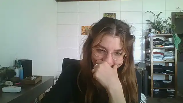 Snapshot of SweetyBabyDemon chatting on October 14, 2025, 1:45 pm SweetyBabyDemon online show from October 14, 2025, 1:45 pm