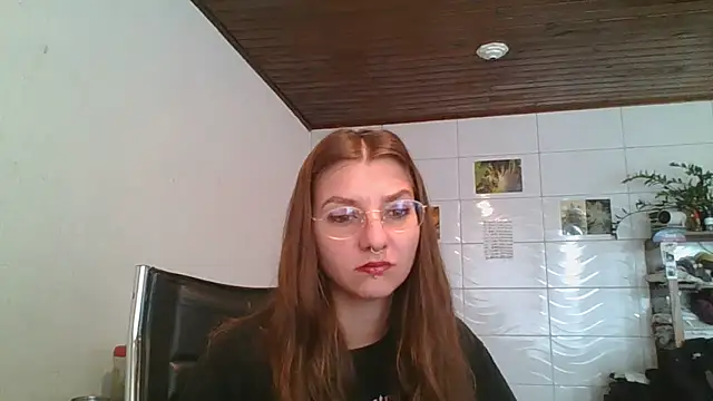 SweetyBabyDemon online show from April 26, 2026, 3:32 pm