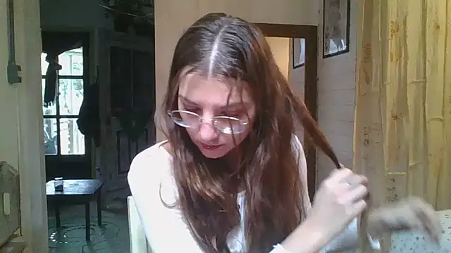 SweetyBabyDemon online show from May 17, 2026, 2:13 pm