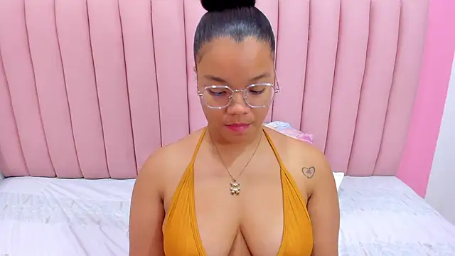 Snapshot of ISABELLA_020 chatting on March 1, 2025, 12:45 pm ISABELLA 020 online show from March 1, 2025, 12:45 pm