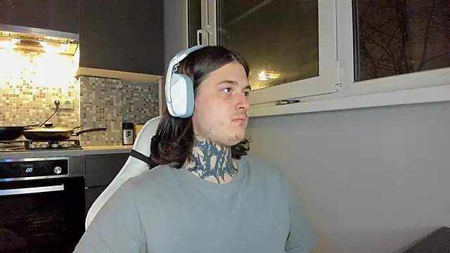  torfin  online show from December 8, 2024, 9:19 pm