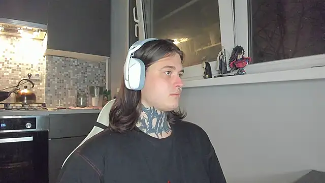  torfin  online show from March 8, 2025, 3:17 am