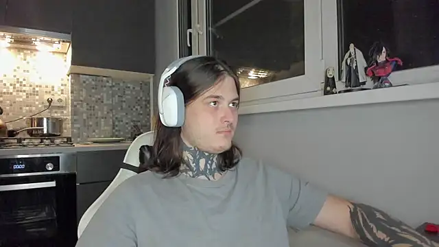  torfin  online show from March 21, 2025, 7:57 pm