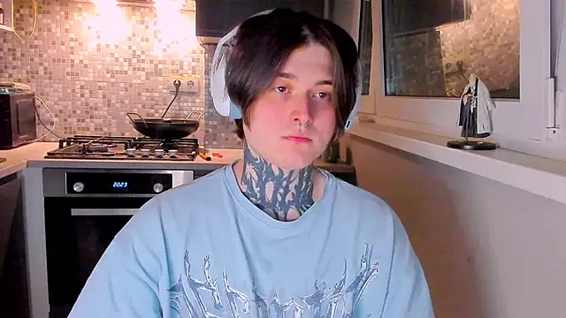  torfin  online show from March 8, 2026, 11:08 pm