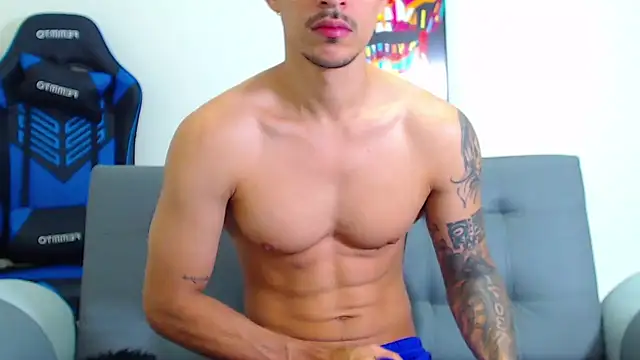 Tristan-bm online show from December 8, 2024, 4:28 pm