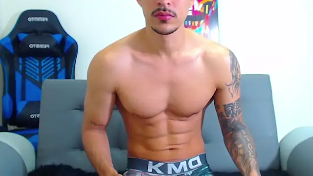 Tristan-bm online show from December 23, 2024, 3:33 pm