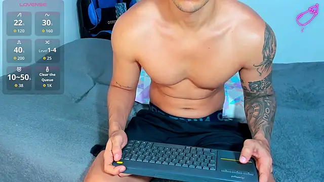 Snapshot of Tristan-bm chatting on May 27, 2026, 10:12 am Tristan-bm online show from May 27, 2026, 10:12 am