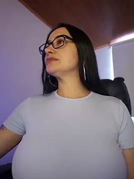 preetypeach online show from March 23, 2026, 9:08 pm