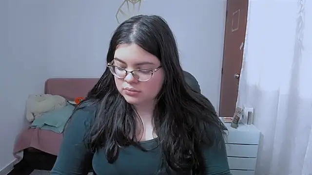 Aria Fullbuster online show from November 26, 2025, 9:16 pm