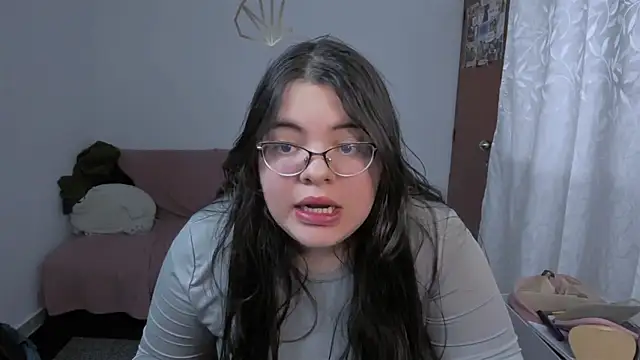 Aria Fullbuster online show from December 13, 2025, 8:58 pm