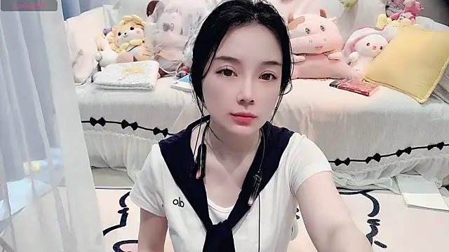 AKiKi711 online show from April 24, 2026, 4:48 am