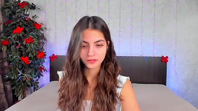Milana Crystal  online show from January 17, 2025, 8:24 am