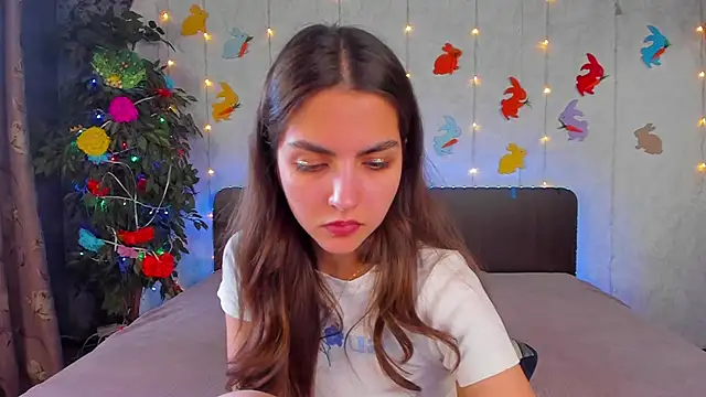 Milana Crystal  online show from April 27, 2026, 12:36 pm