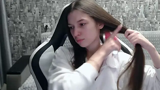 MissMiaCutie online show from February 19, 2025, 2:01 pm