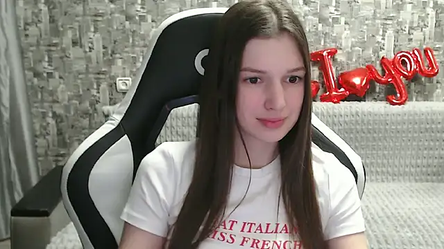 MissMiaCutie online show from March 11, 2025, 7:14 pm