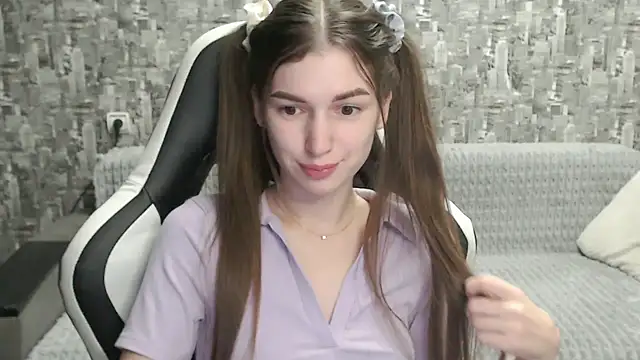 MissMiaCutie online show from September 11, 2025, 9:20 am