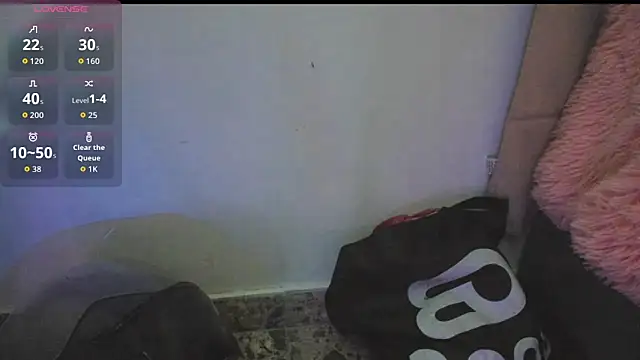 Kylie2211 online show from February 25, 2026, 2:54 am